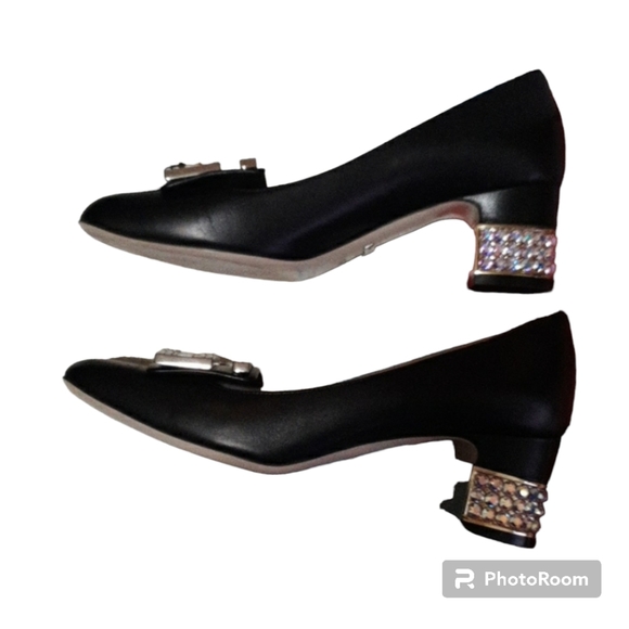 Gucci Malaga Kid leather mid heel pump with crystal G - Picture 7 of 15